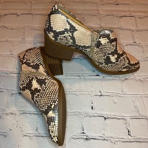 Snakeskin Shooties
